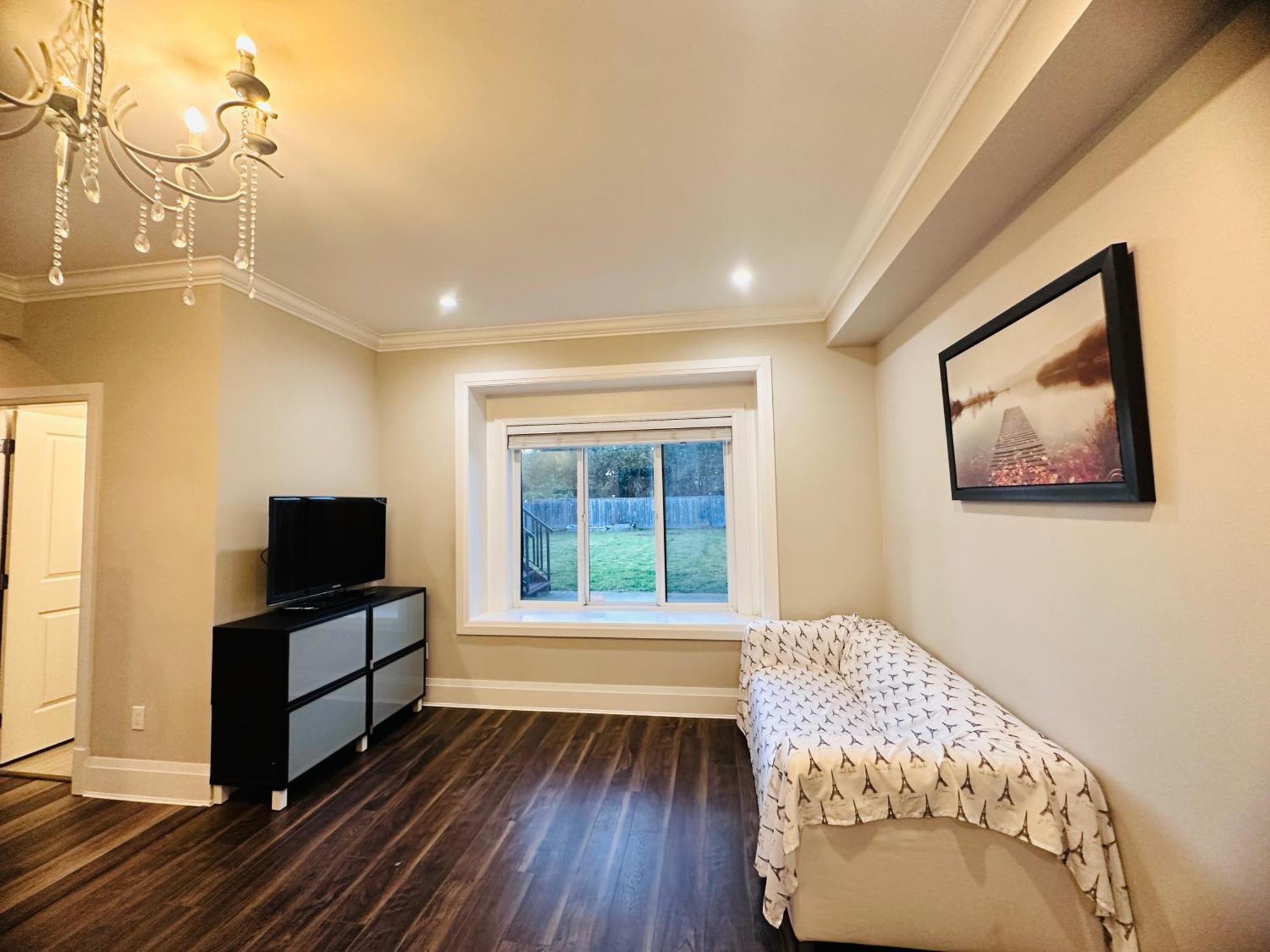 鳥巢2睡房民宿 Homestay Richmond